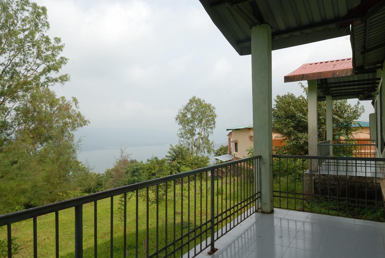 Koyna Lake Resort Koynanagar Bagian luar foto