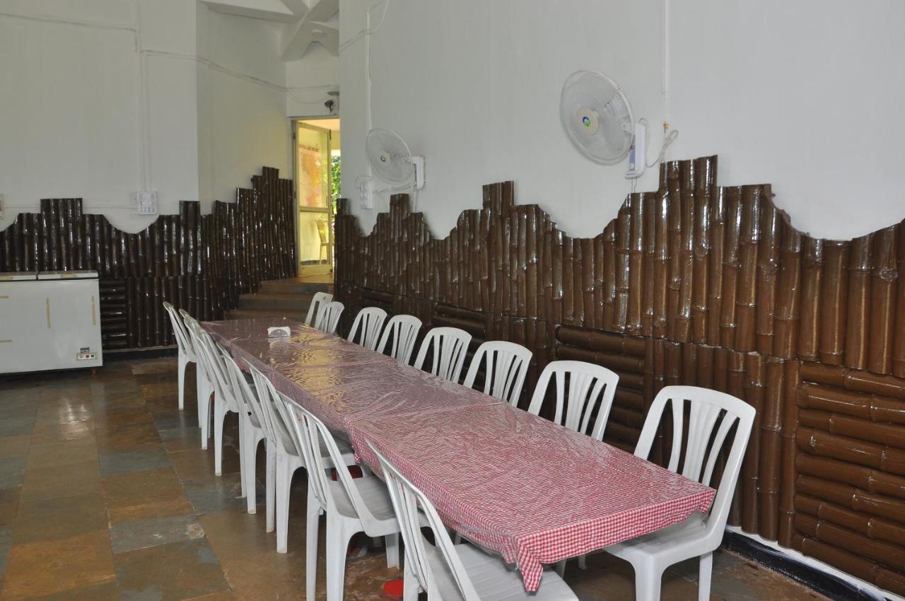 Koyna Lake Resort Koynanagar Bagian luar foto