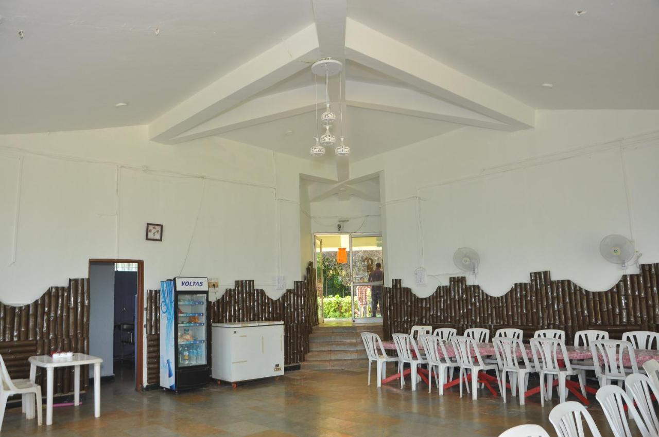 Koyna Lake Resort Koynanagar Bagian luar foto